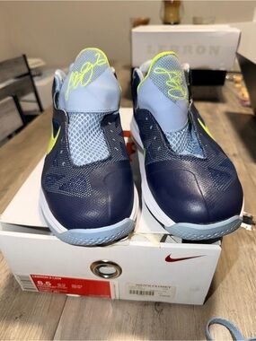 Nike LeBron 9 Low Cyber Obsidian Volt 2012 Men’s 8.5 OG Box